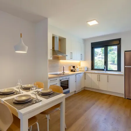 Urbanfive Centro Apartment *