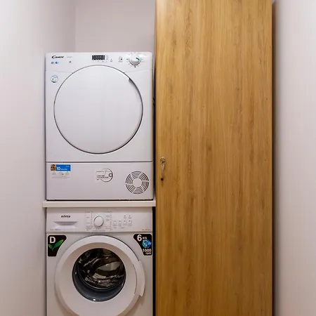 Urbanfive Centro * אורנסה