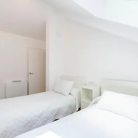 Urbanfive Centro * Ουρένσε