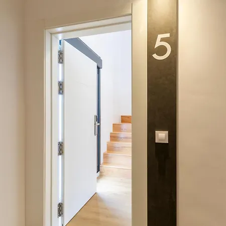 Urbanfive Centro Διαμέρισμα *