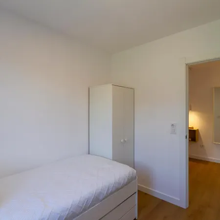 Urbanfive Centro Ουρένσε