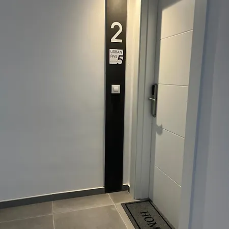 Urbanfive Centro Apartment